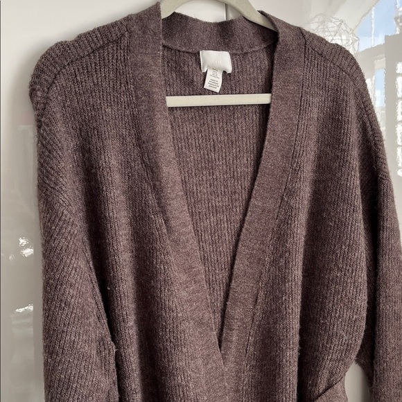 H&M NWOT Dark Brown Belted Knit Cardigan, Size XL - Picture 4 of 8